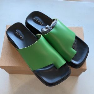 Alohas Toe Ring Flop Evergreen Size 9